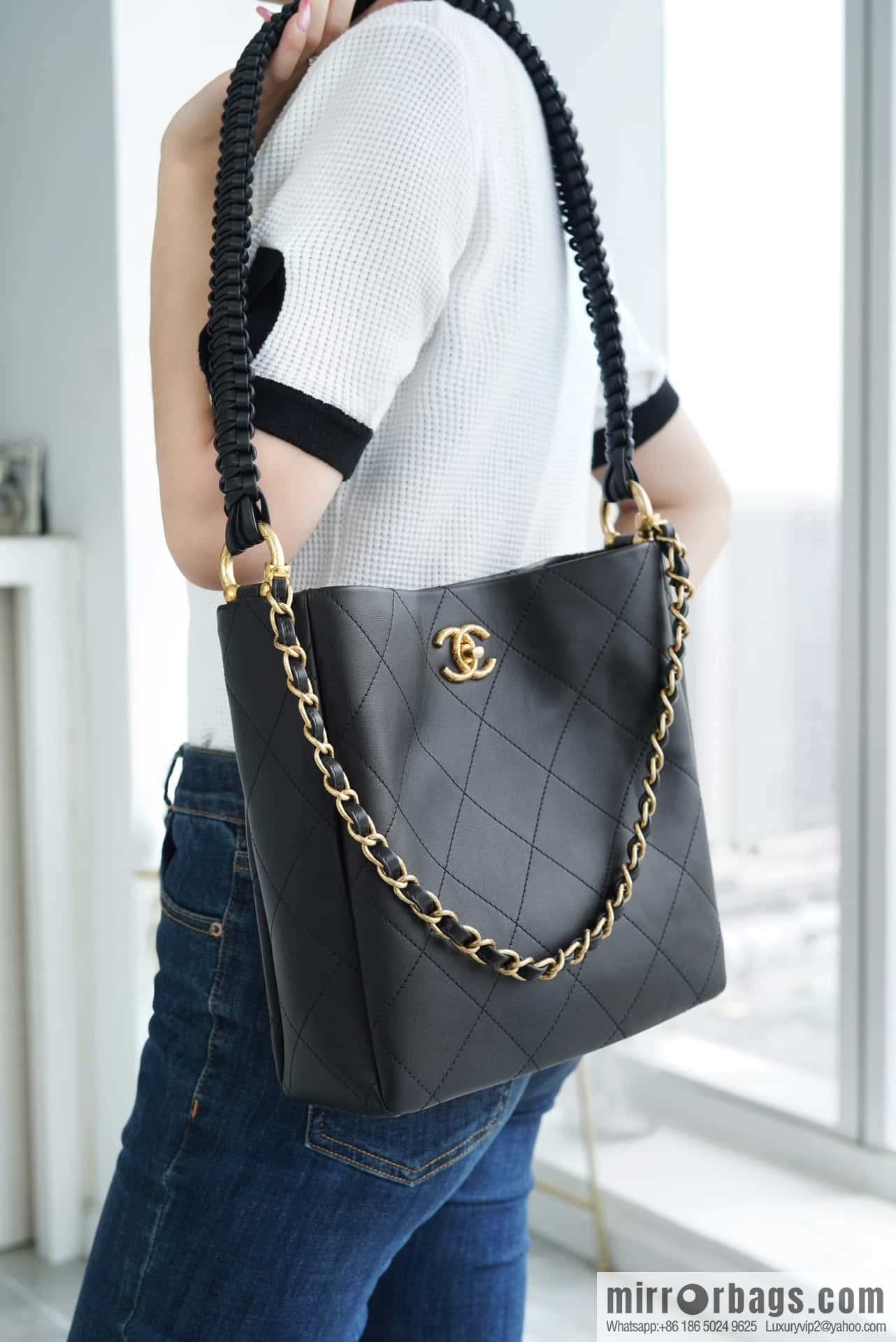 CHANEL 23A new HOBO hippie bag AS4210 black