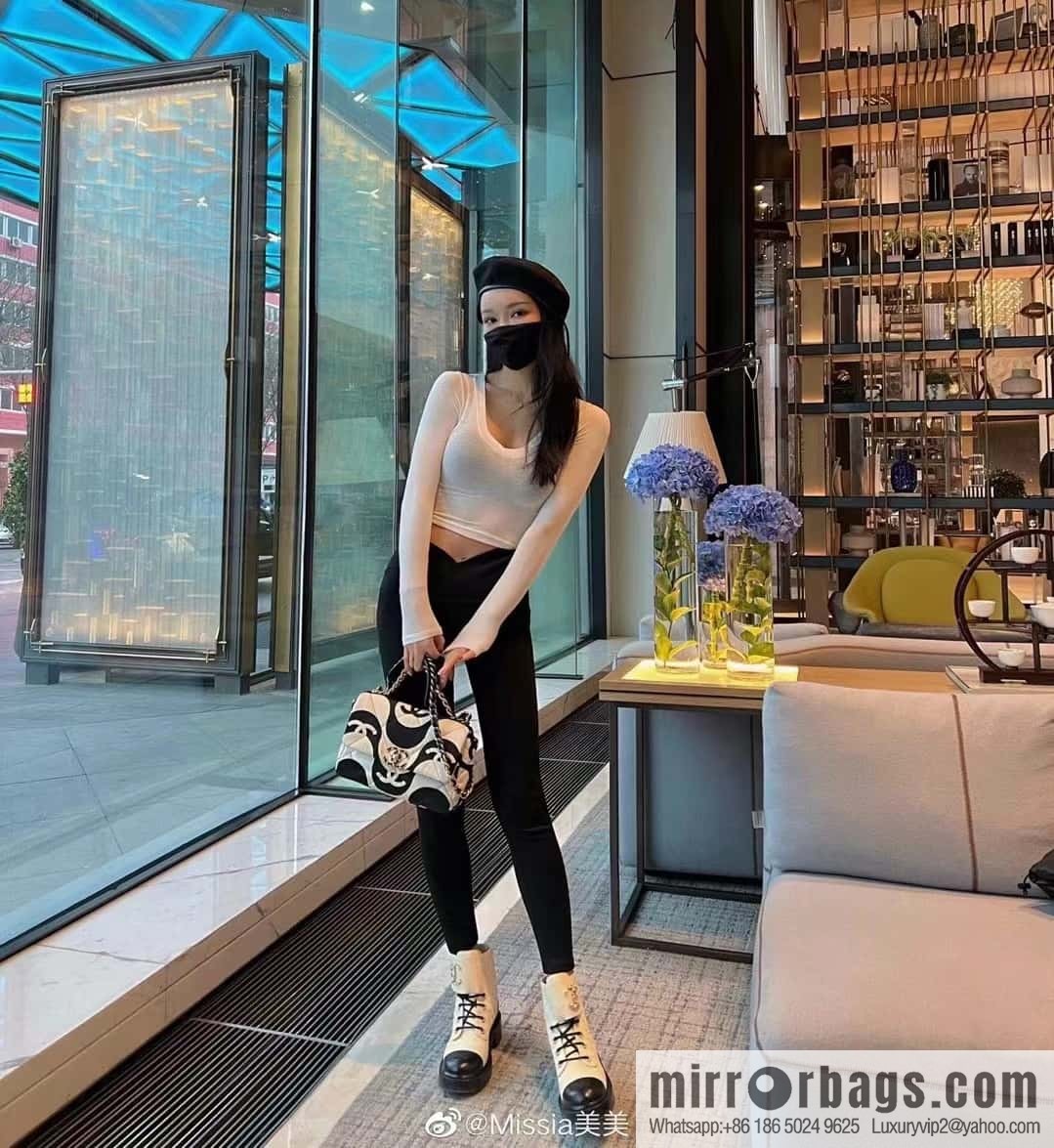 CHANEL Xiaoxiang autumn and winter classic diamond Martin boots