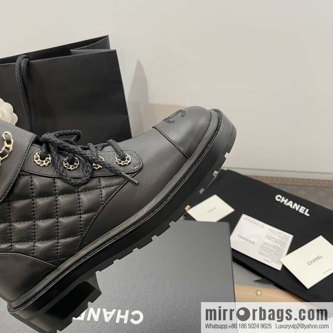 CHANEL Xiaoxiang autumn and winter classic diamond Martin boots