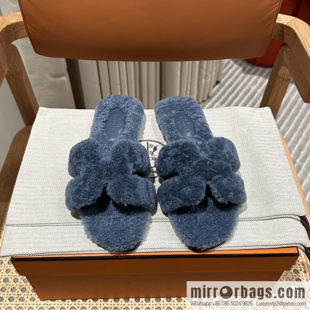 Hermès Lamb Fur H Slippers