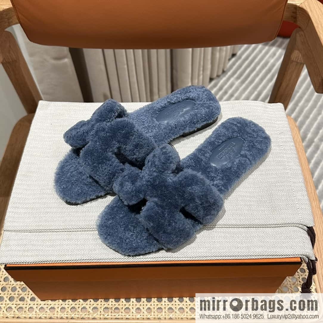Hermès Lamb Fur H Slippers