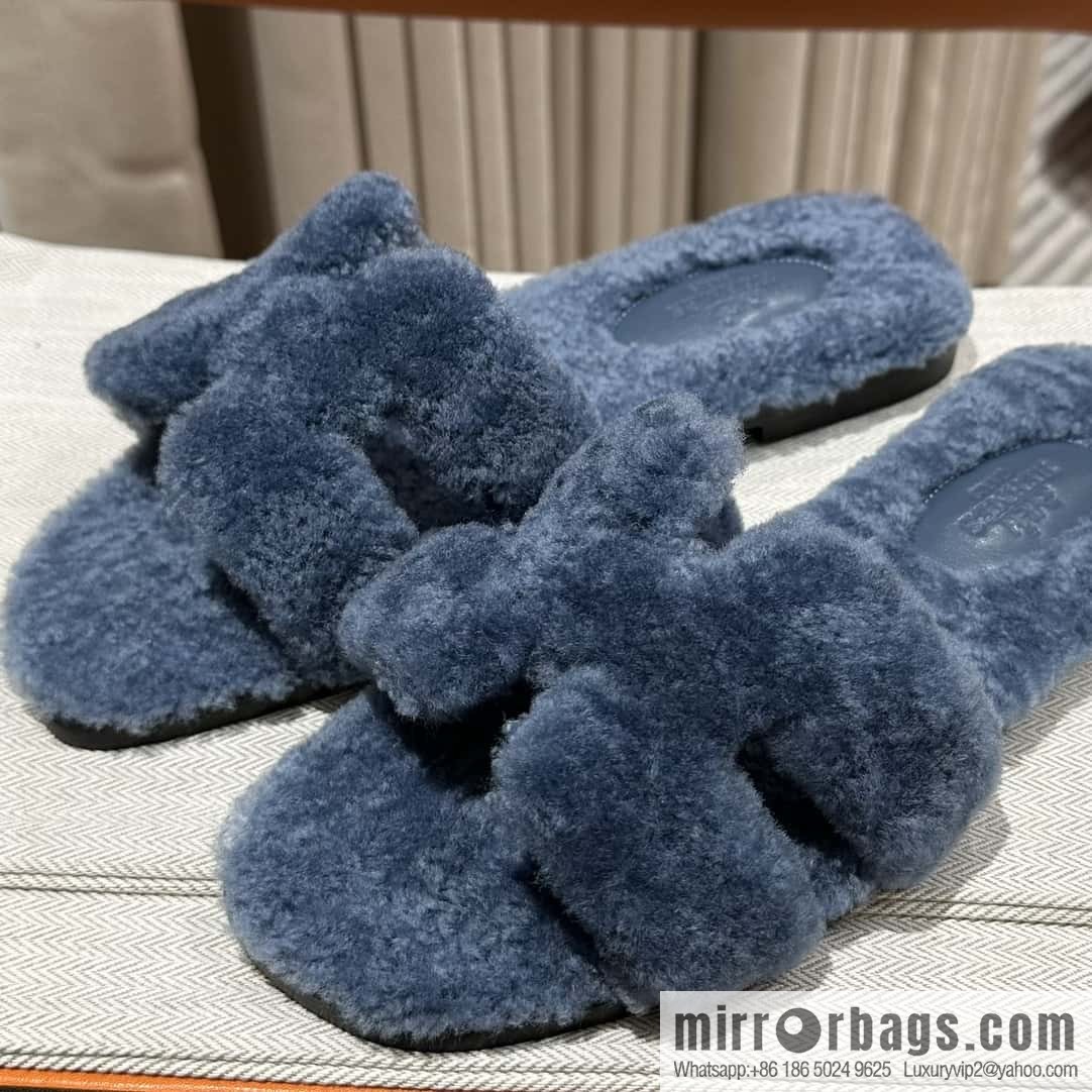 Hermès Lamb Fur H Slippers