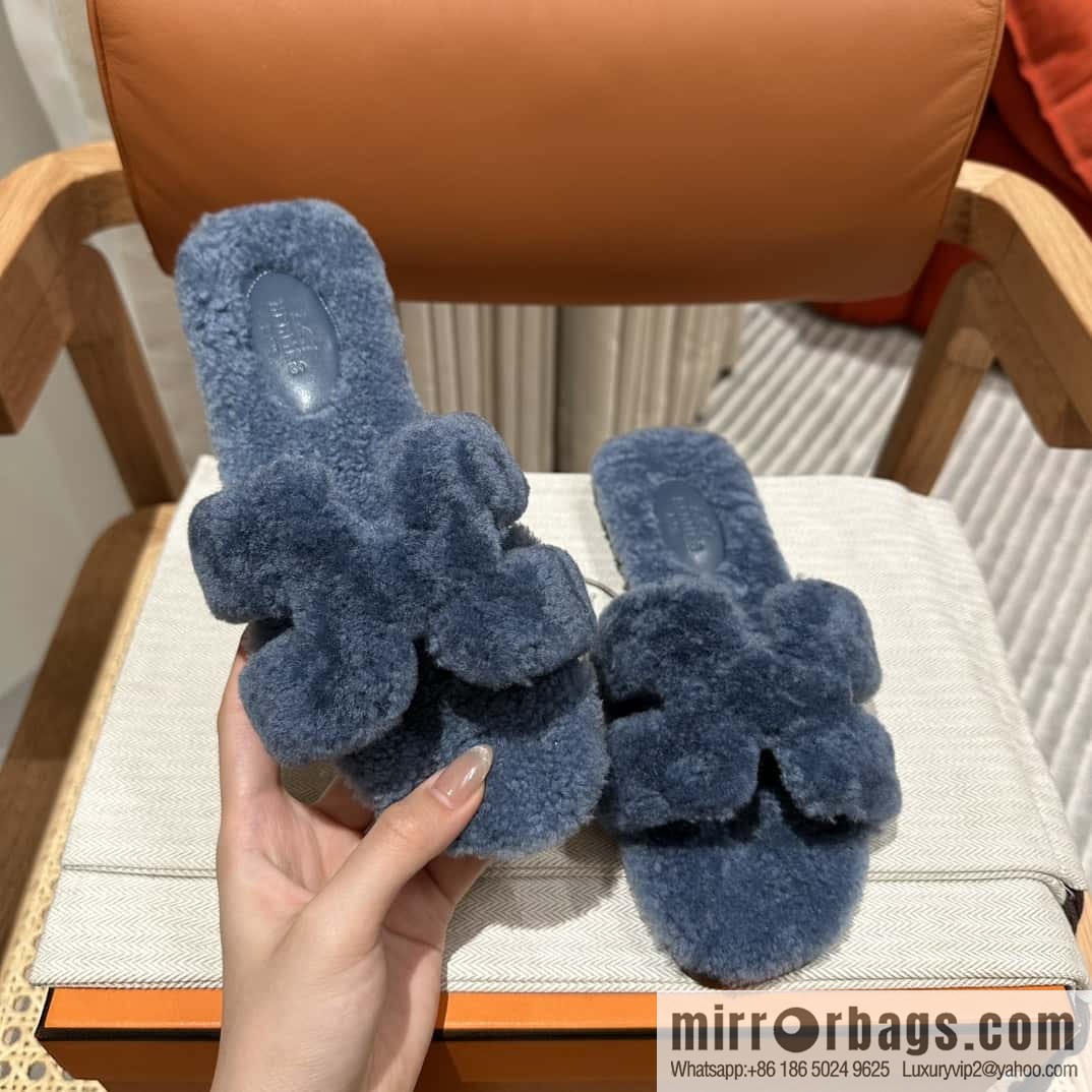 Hermès Lamb Fur H Slippers