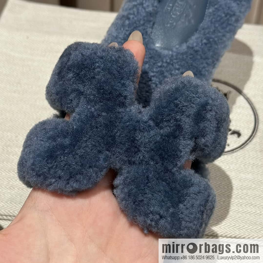 Hermès Lamb Fur H Slippers