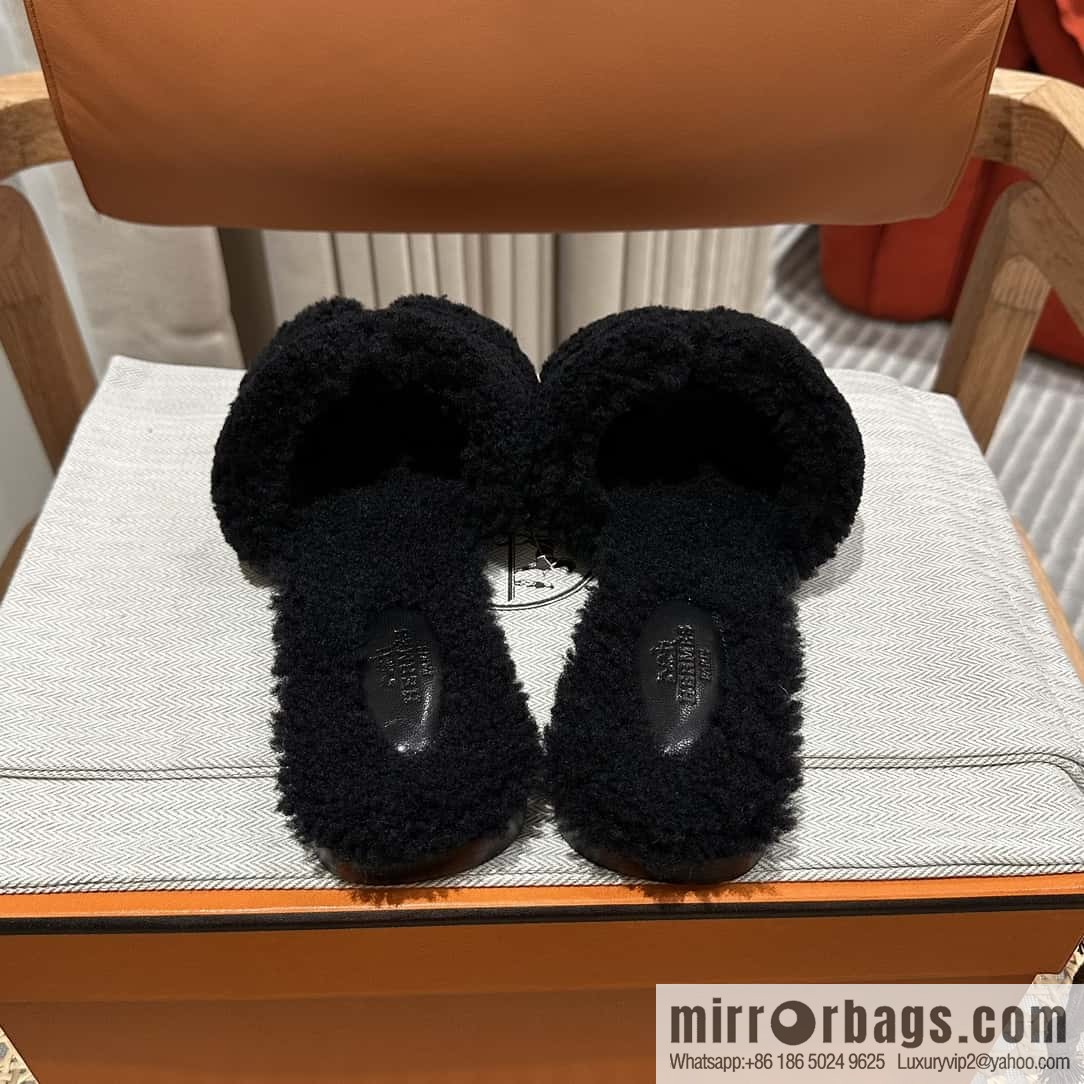 Hermès Lamb Fur H Slippers