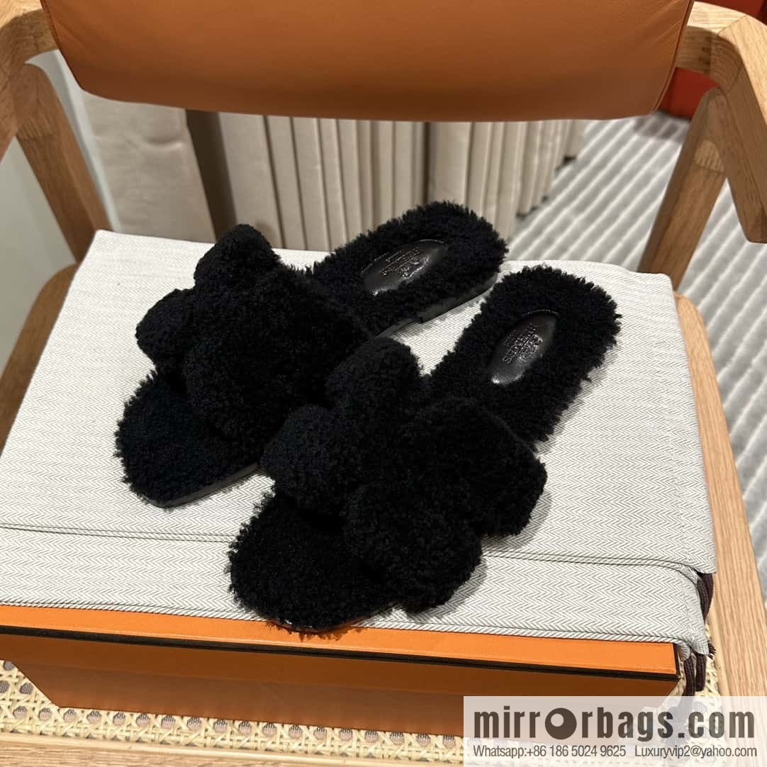 Hermès Lamb Fur H Slippers