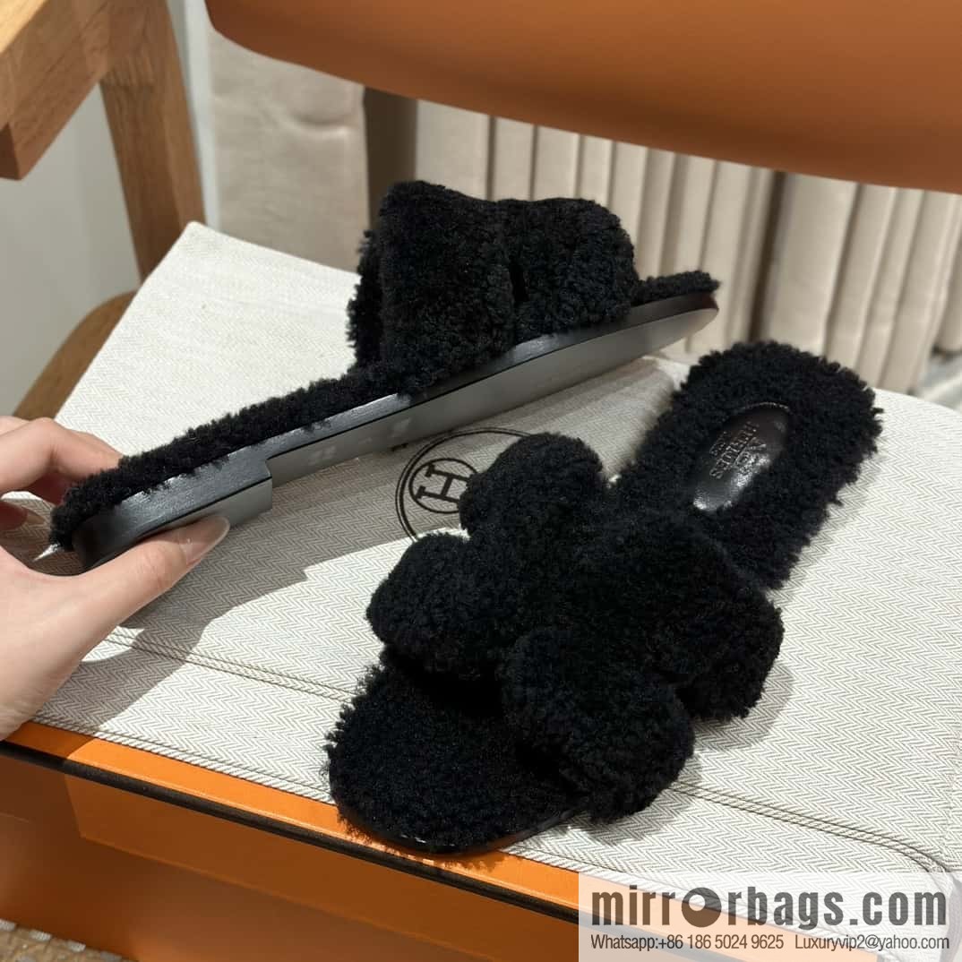 Hermès Lamb Fur H Slippers