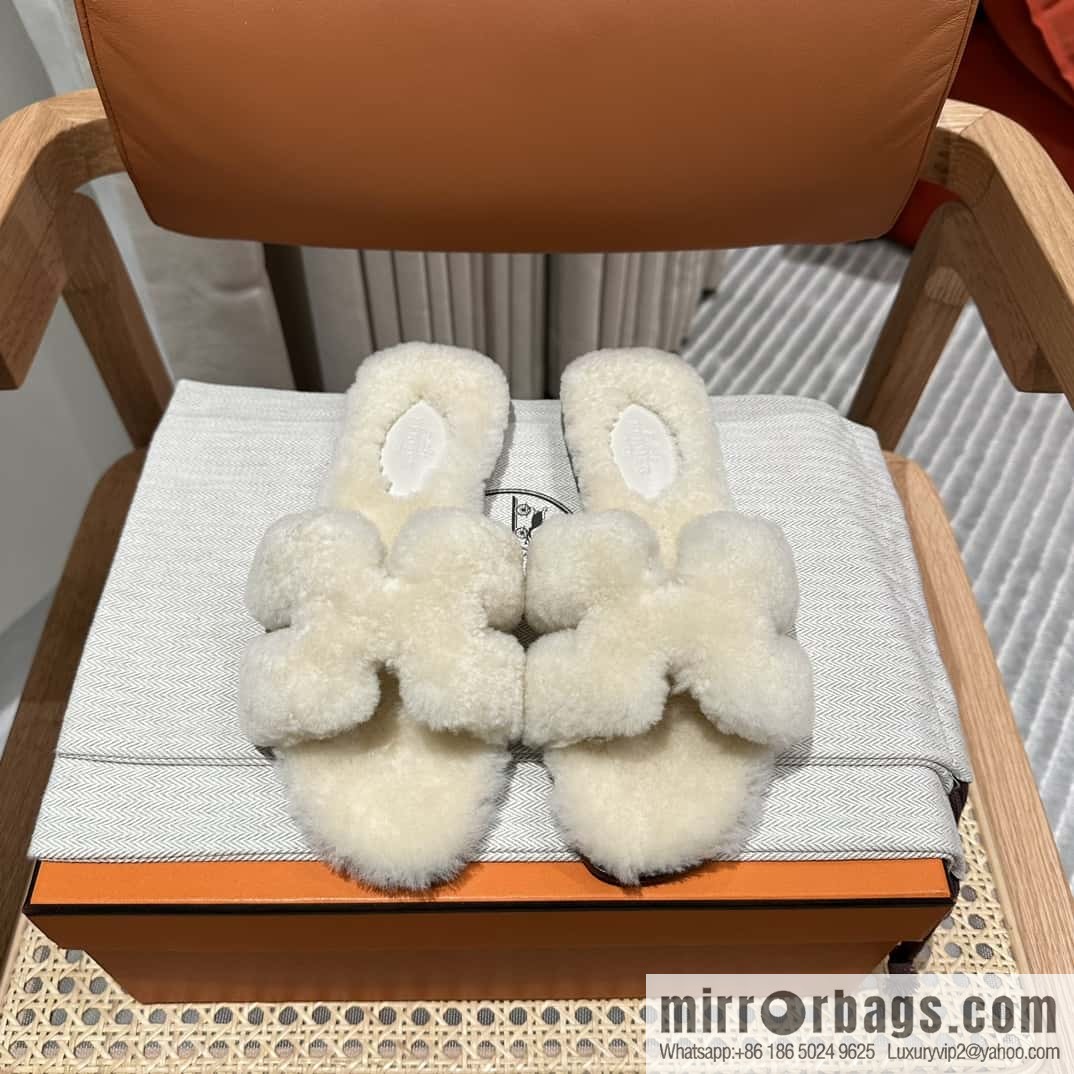 Hermès Lamb Fur H Slippers