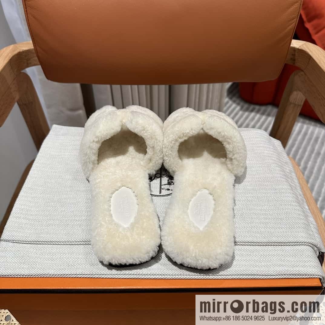 Hermès Lamb Fur H Slippers