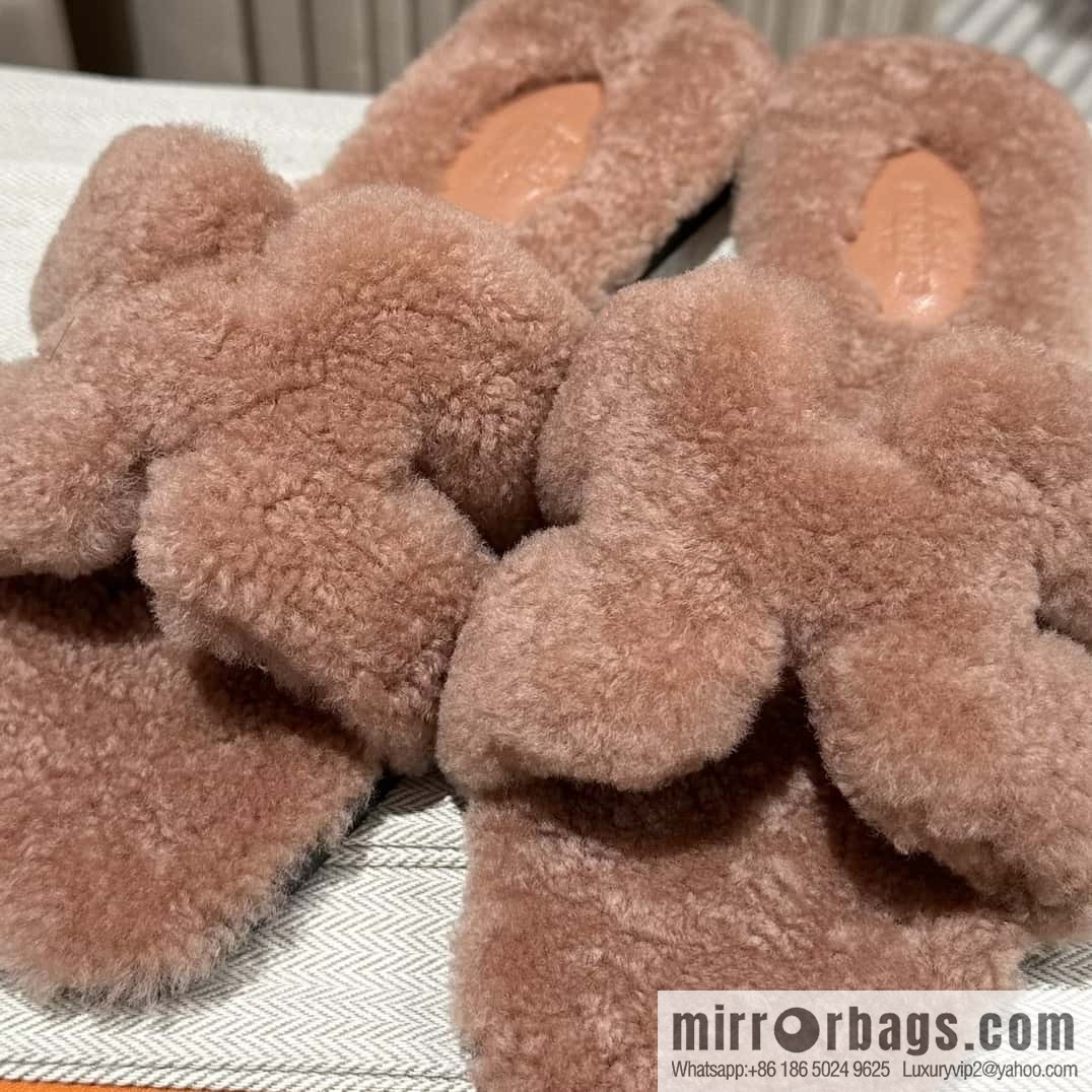 Hermès Lamb Fur H Slippers