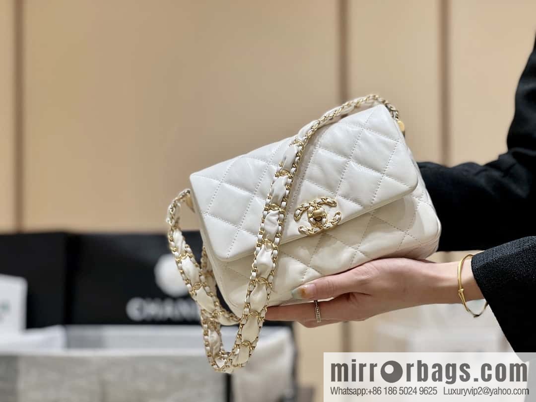 CHANEL 23K Autumn and Winter Collection 19 Vintage Tofu Bag AS4423 White