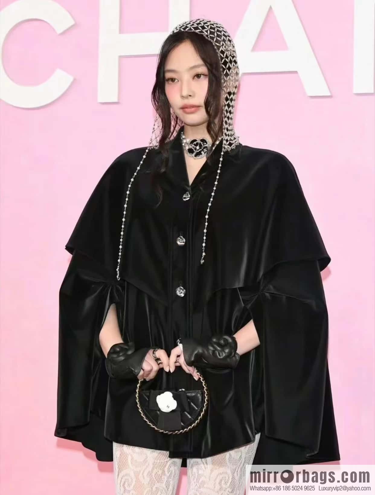 CHANEL 23K Camellia Hula Hoop AP3584