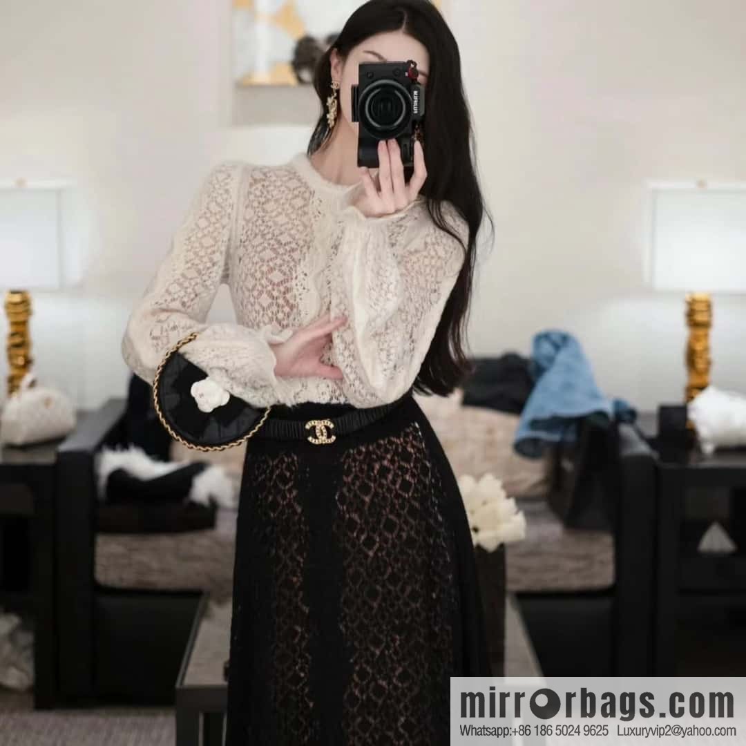 CHANEL 23K Camellia Hula Hoop AP3584