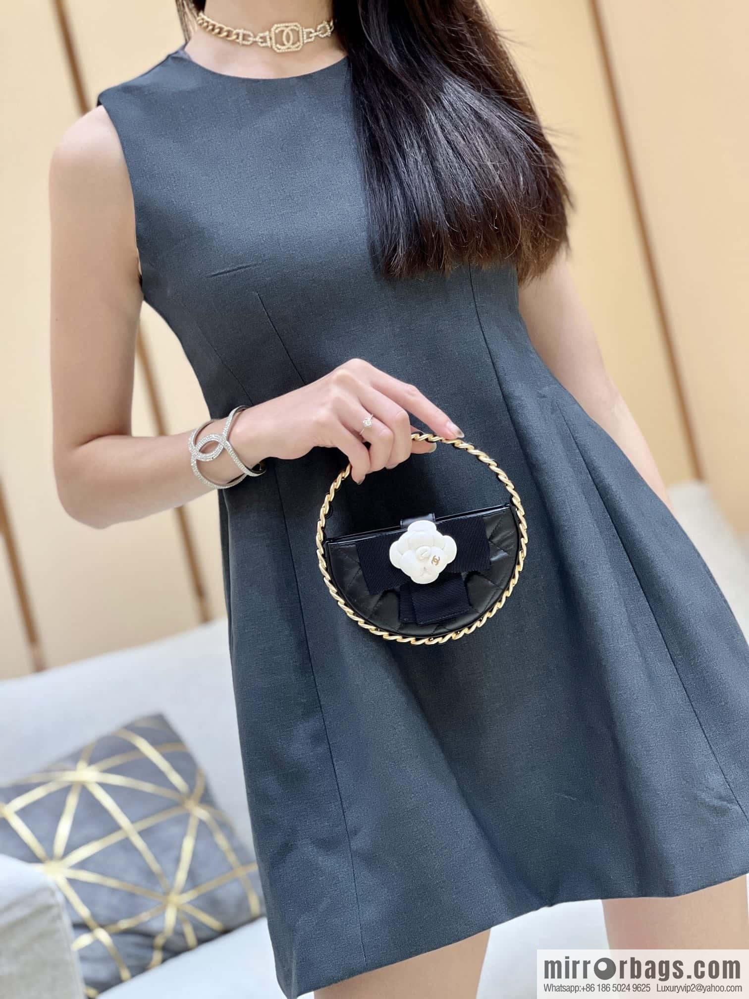 CHANEL 23K Camellia Hula Hoop AP3584