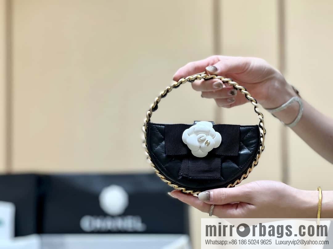 CHANEL 23K Camellia Hula Hoop AP3584