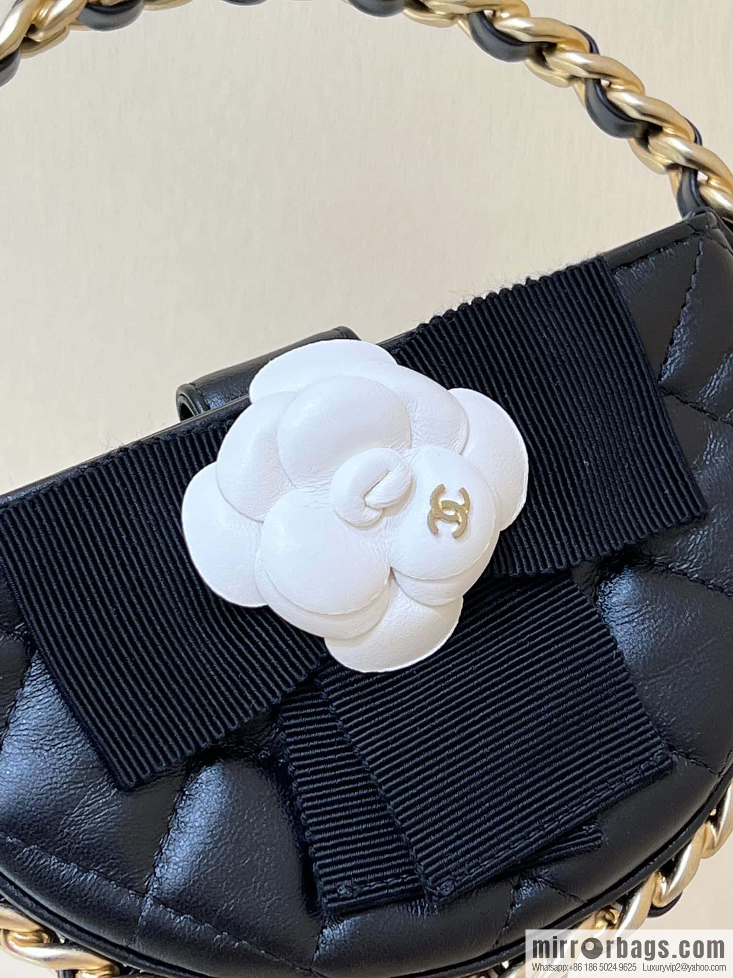 CHANEL 23K Camellia Hula Hoop AP3584