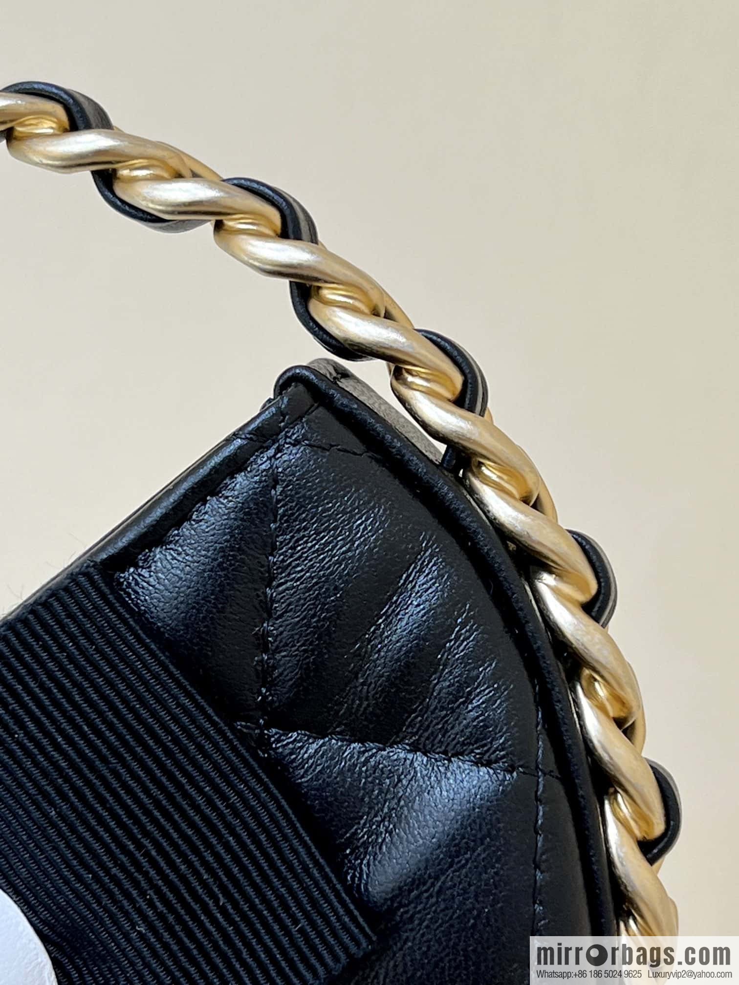 CHANEL 23K Camellia Hula Hoop AP3584