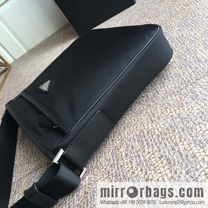 PRADA parachute fabric, classic men's bag 0797 black