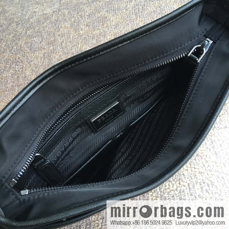 PRADA parachute fabric, classic men's bag 0797 black