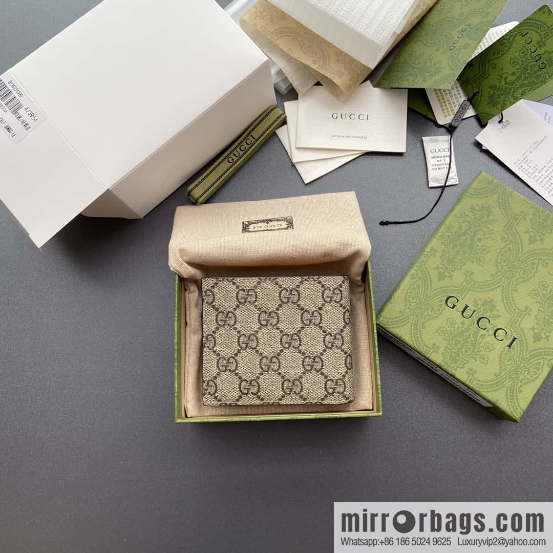 GUCCI Neo Vintage GG Supreme canvas wallet model number 473954 K9GET 8861
