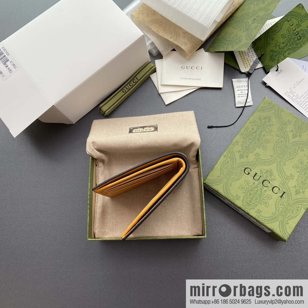 GUCCI Neo Vintage GG Supreme canvas wallet model number 473954 K9GET 8861