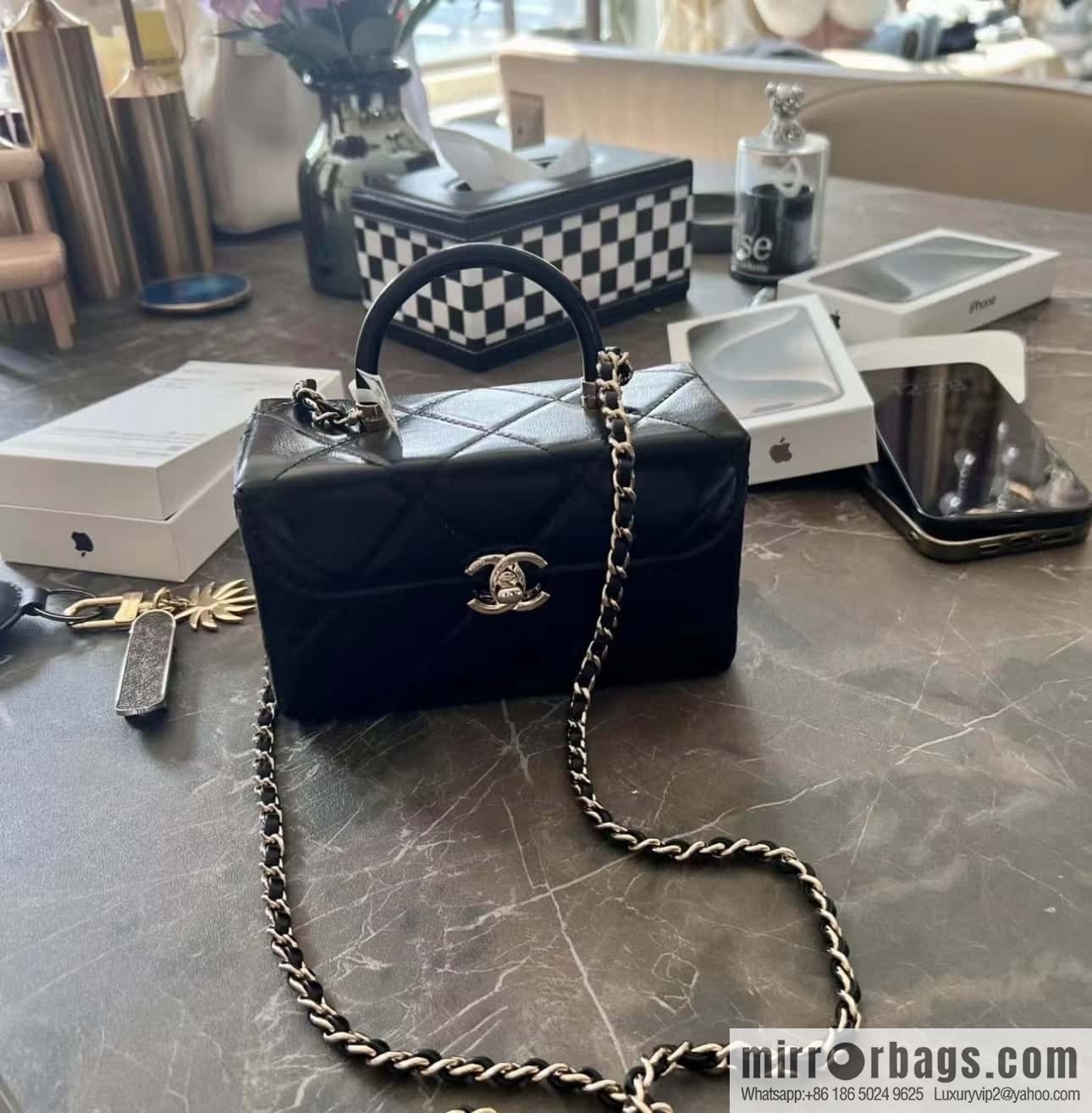 CHANEL 23K autumn and winter series, global limited edition mini box AS4469