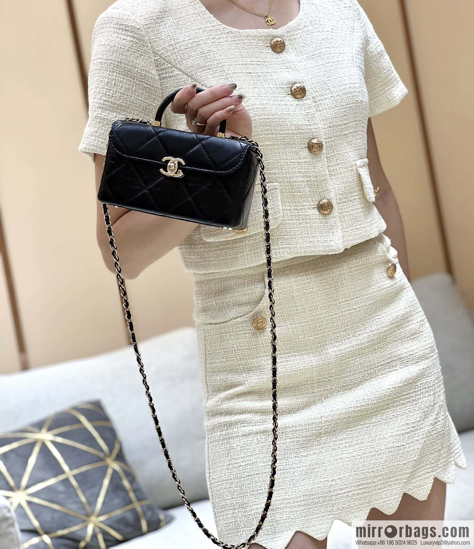 CHANEL 23K autumn and winter series, global limited edition mini box AS4469