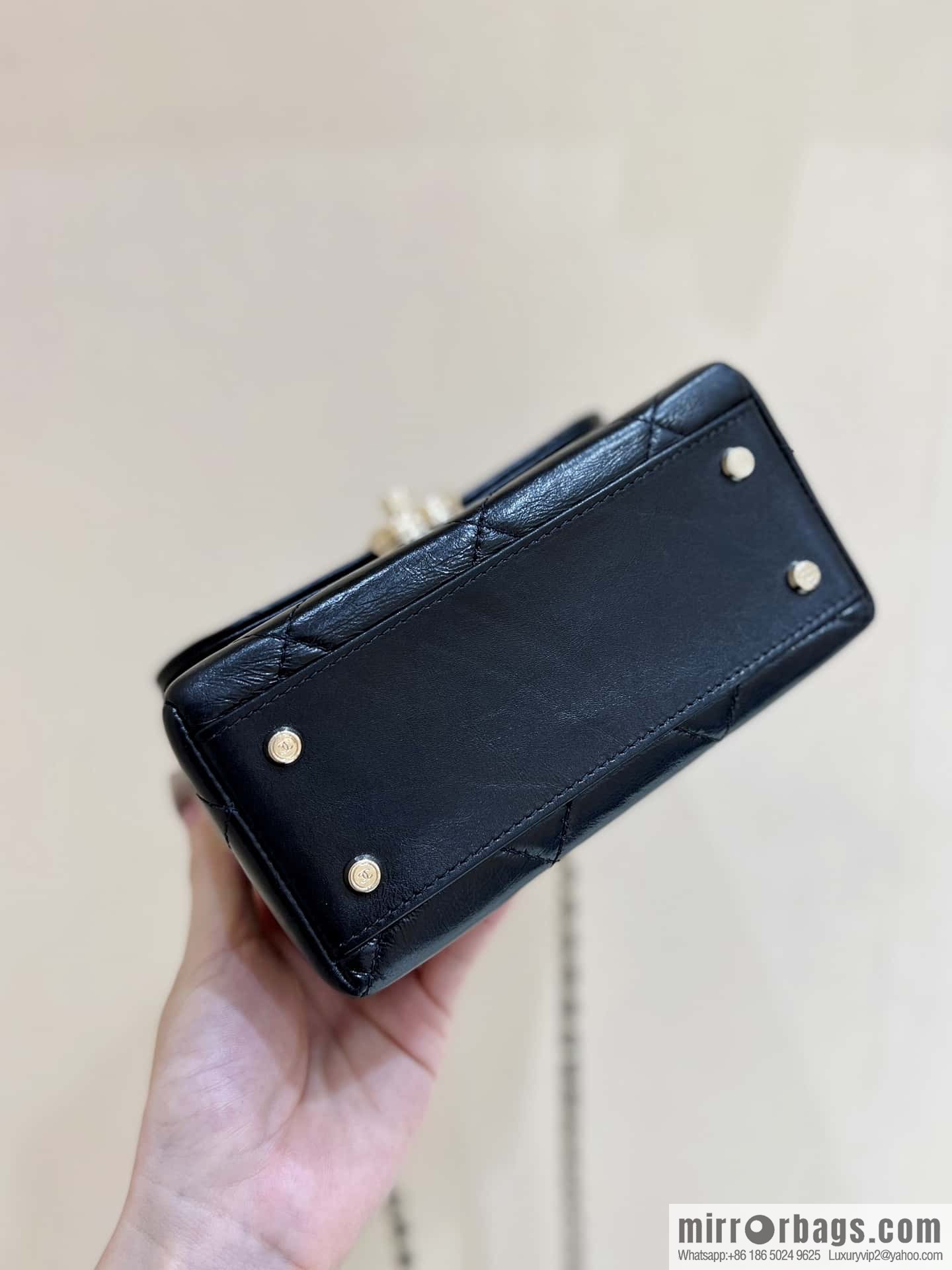 CHANEL 23K autumn and winter series, global limited edition mini box AS4469