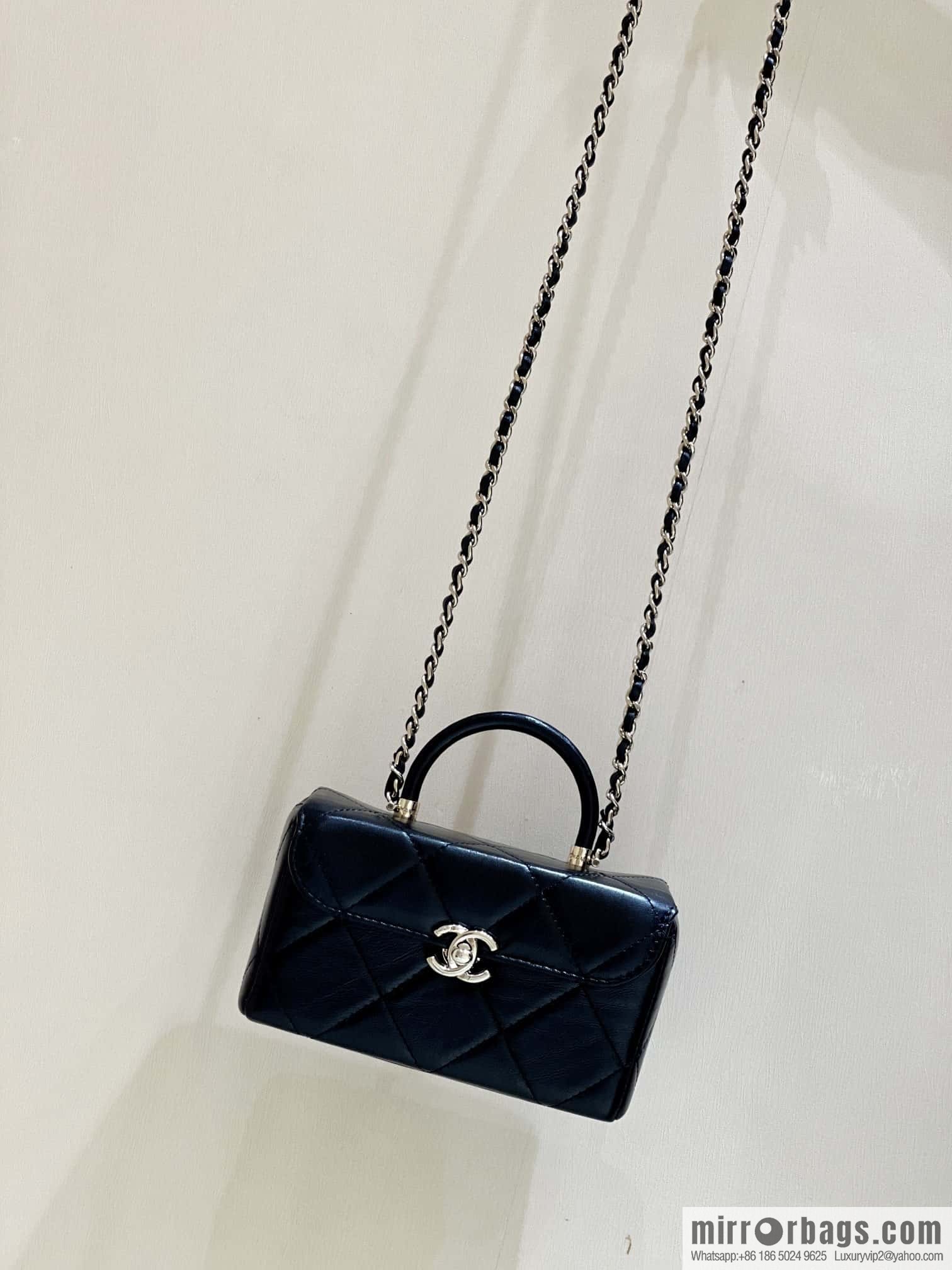 CHANEL 23K autumn and winter series, global limited edition mini box AS4469