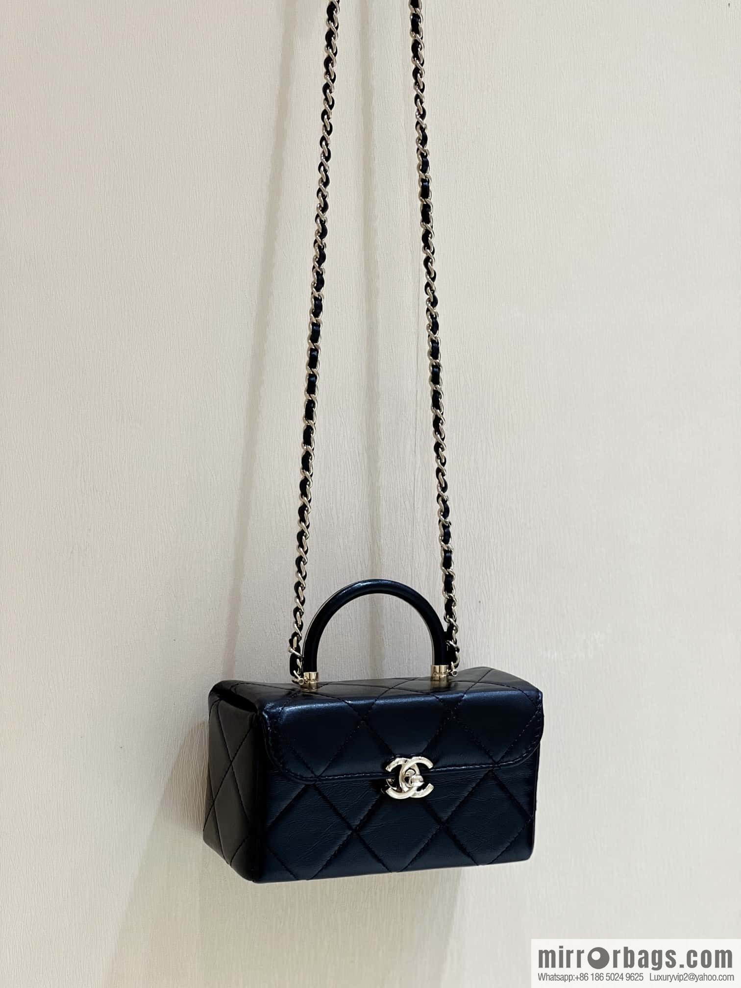 CHANEL 23K autumn and winter series, global limited edition mini box AS4469