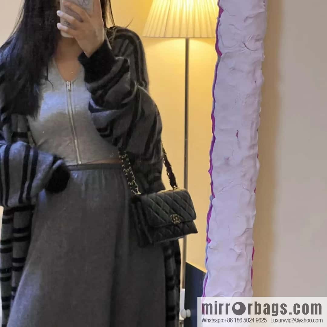 CHANEL 23K autumn and winter series, super hot 19 retro organ bag AP3572 black