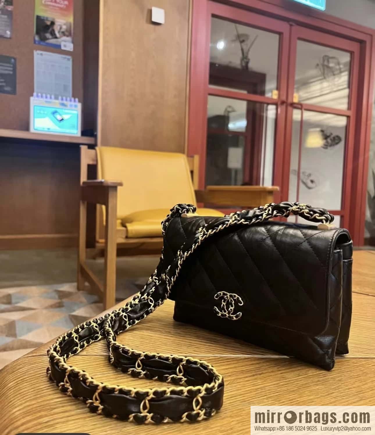 CHANEL 23K autumn and winter series, super hot 19 retro organ bag AP3572 black