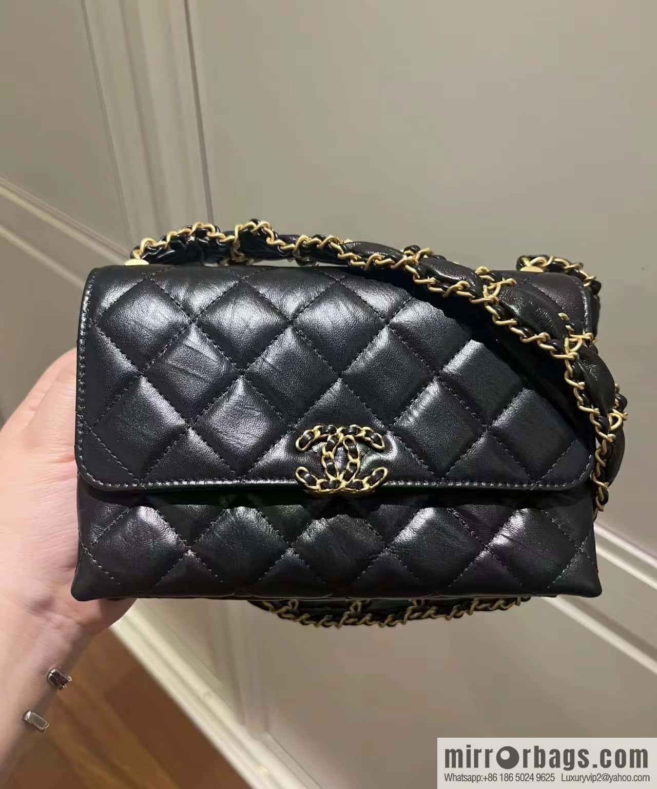 CHANEL 23K autumn and winter series, super hot 19 retro organ bag AP3572 black