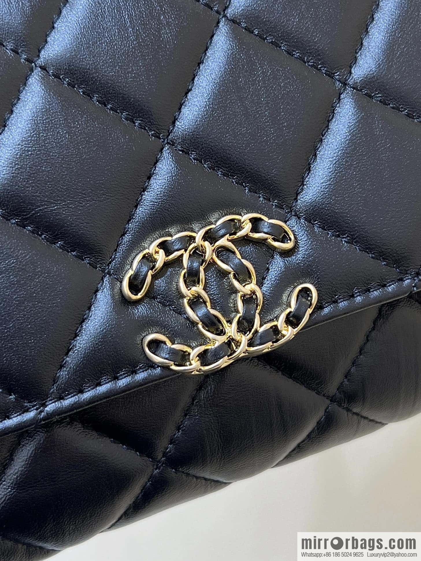 CHANEL 23K autumn and winter series, super hot 19 retro organ bag AP3572 black
