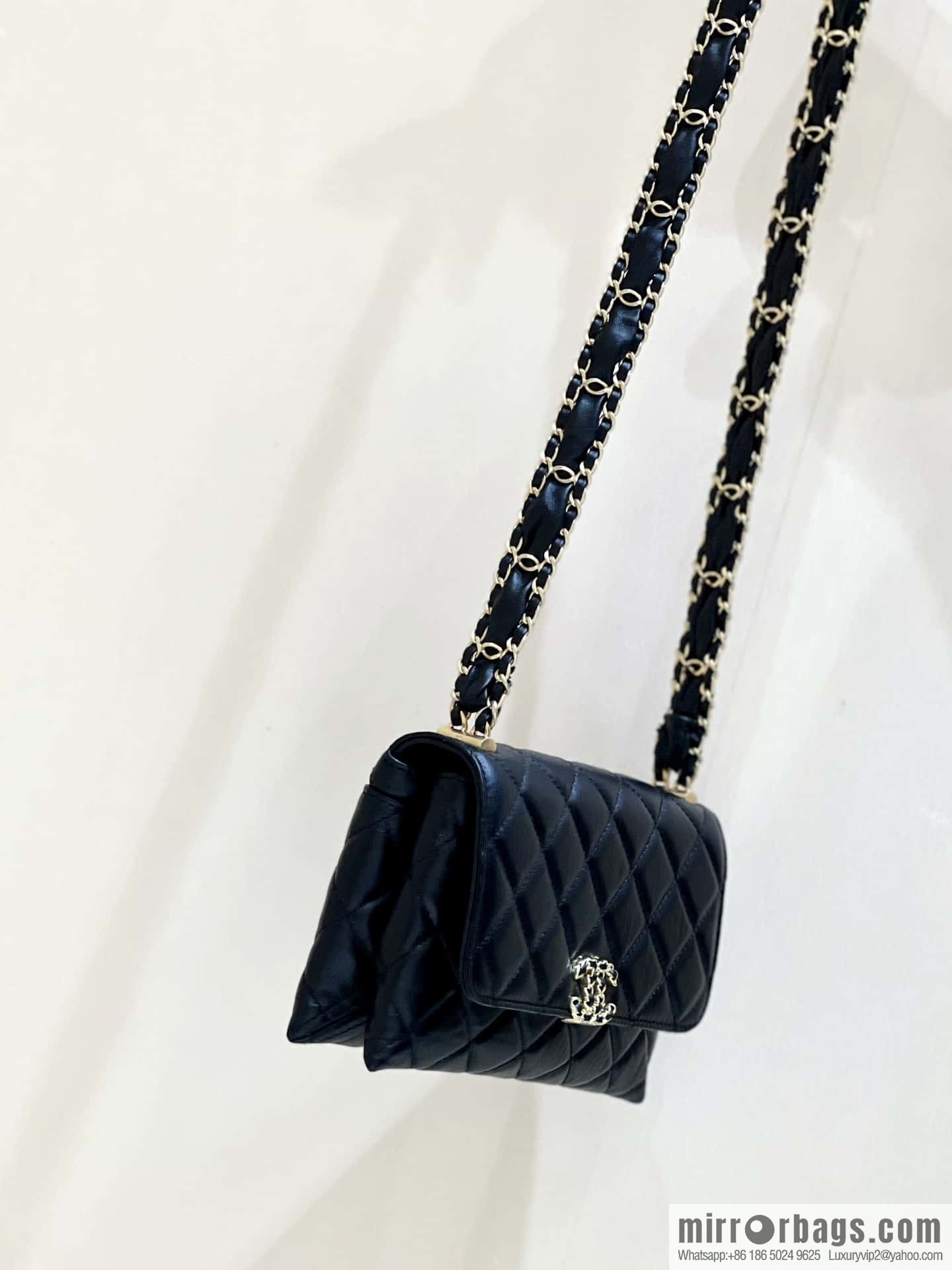 CHANEL 23K autumn and winter series, super hot 19 retro organ bag AP3572 black