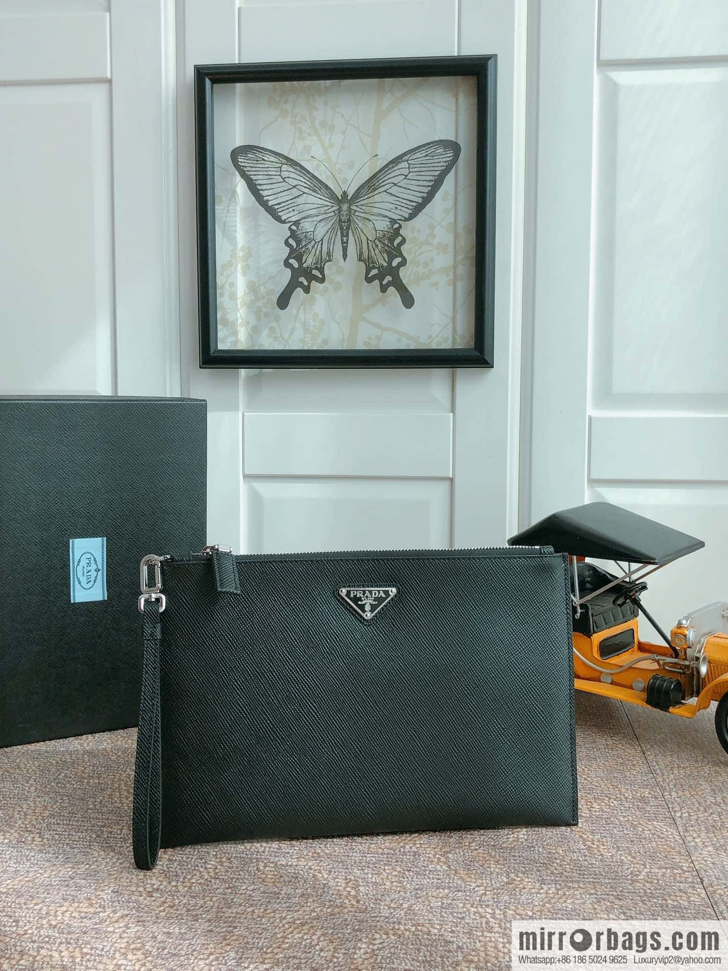 PRADA Prada imported coarse cross pattern leather handbag 2NG005