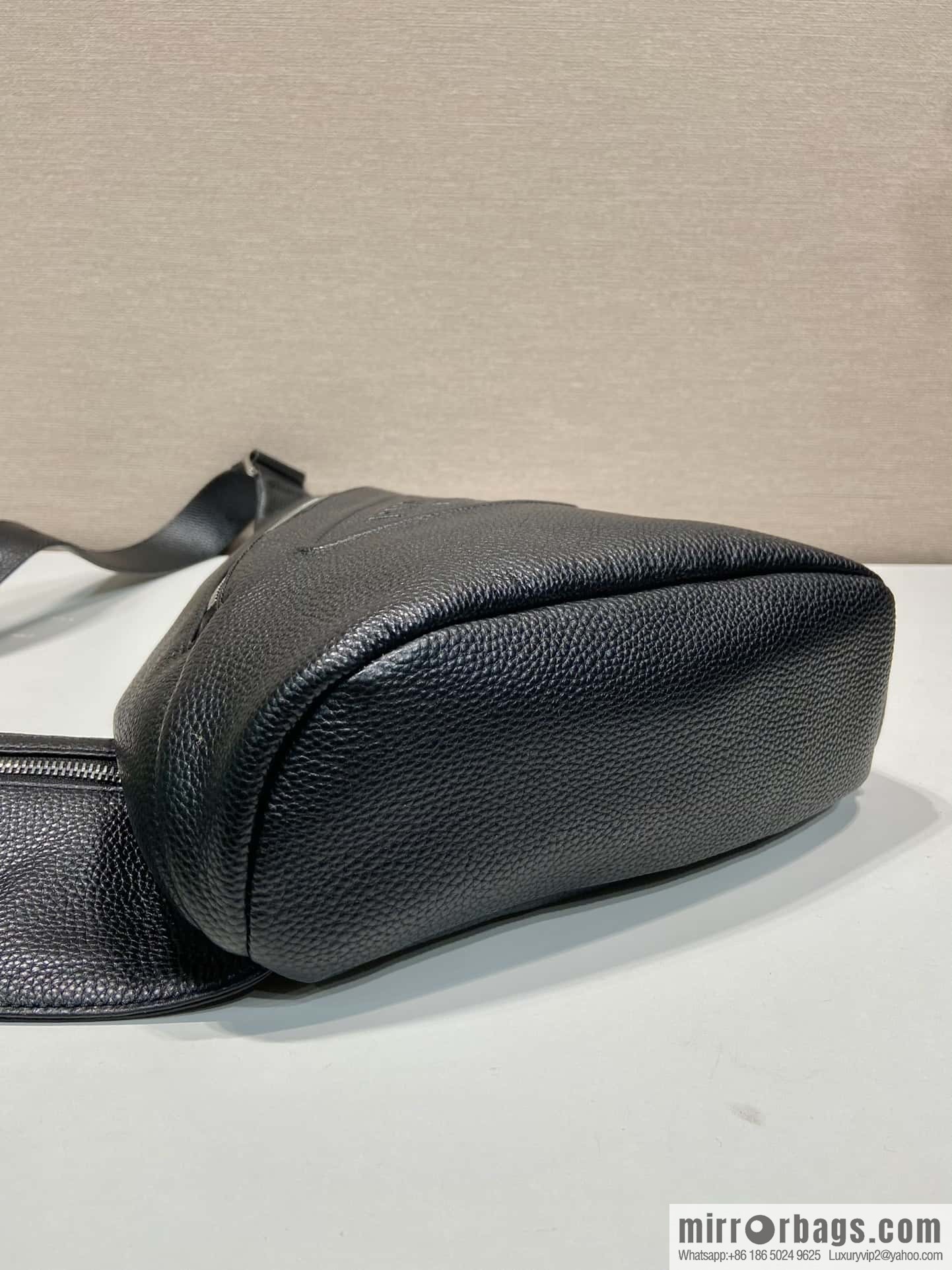 PRADA Prada new breast bag 🎉 2VZ092 full leather