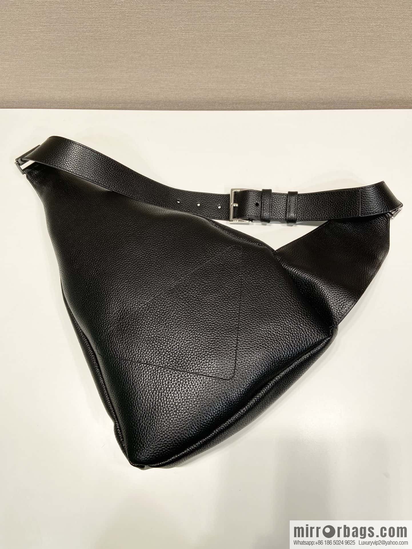 PRADA Prada new breast bag 🎉 2VZ092 full leather