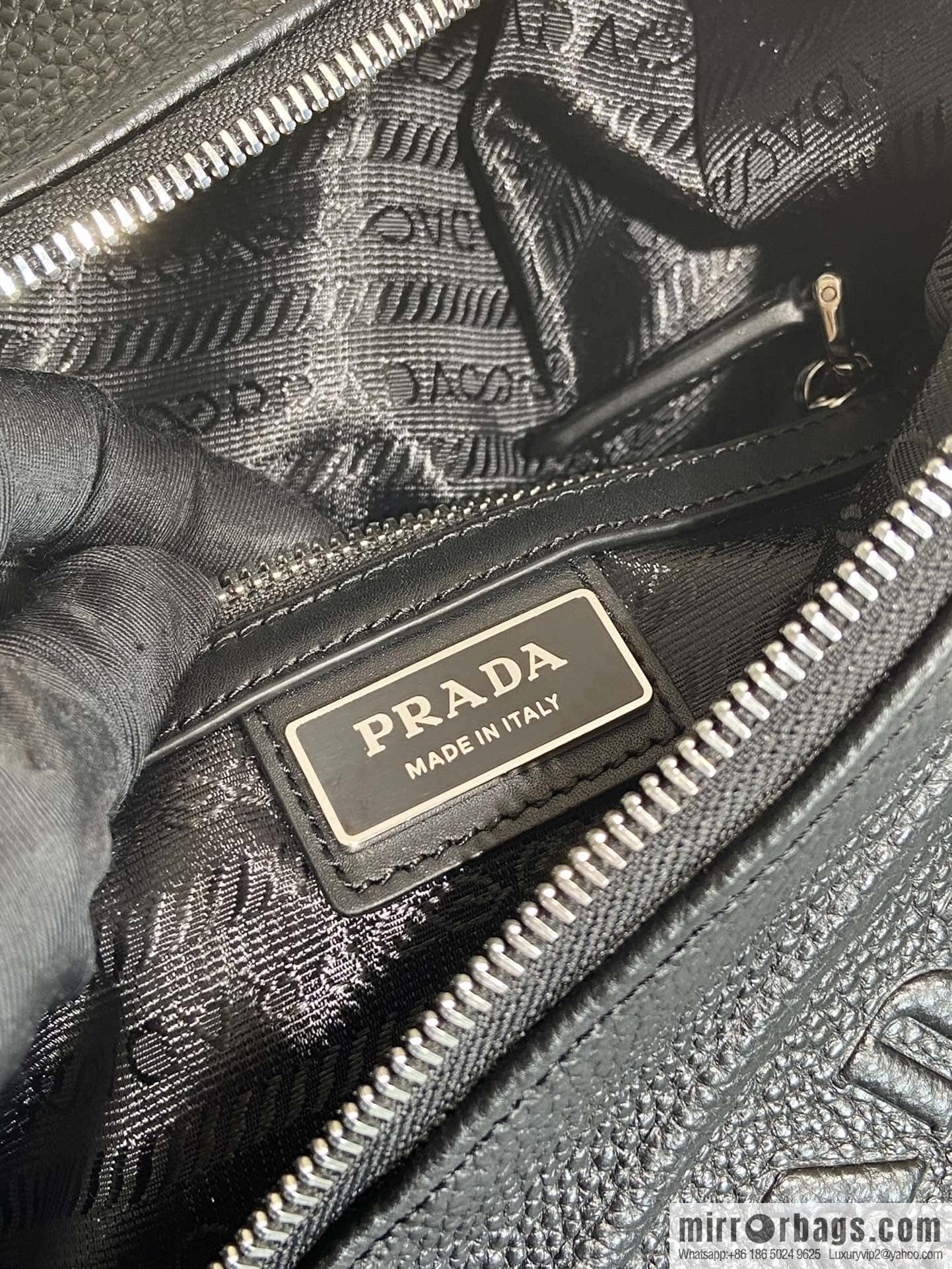 PRADA Prada new breast bag 🎉 2VZ092 full leather