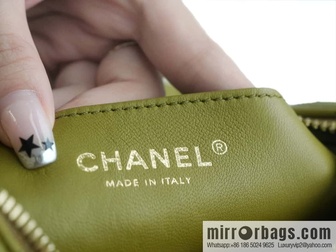 CHANEL 23A Handicraft Workshop HOBO Underarm Bag AS4220 Mustard Green