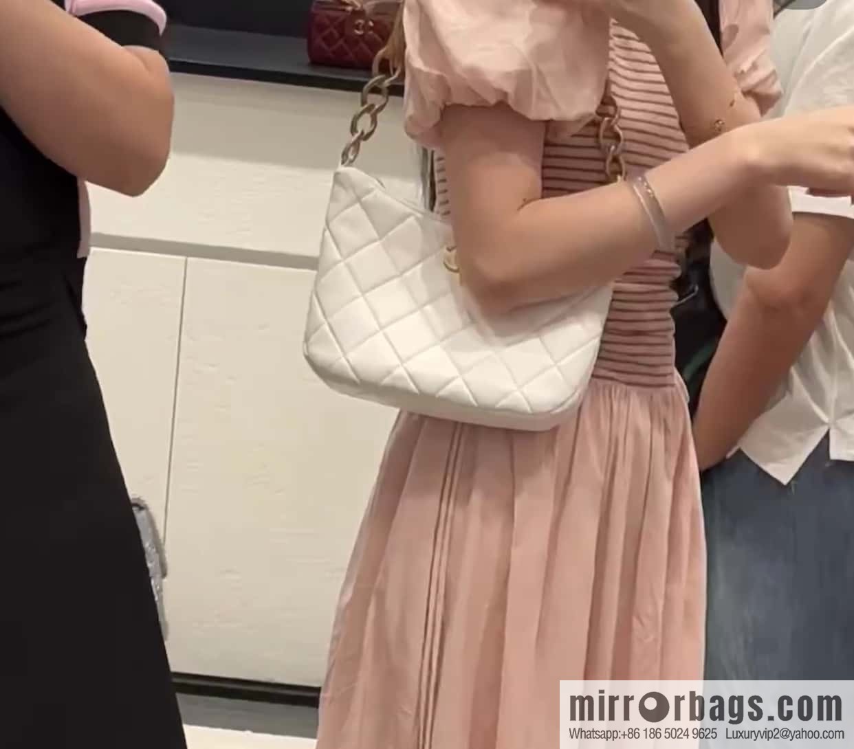 CHANEL 23A Handicraft Workshop HOBO Underarm Bag AS4220 White