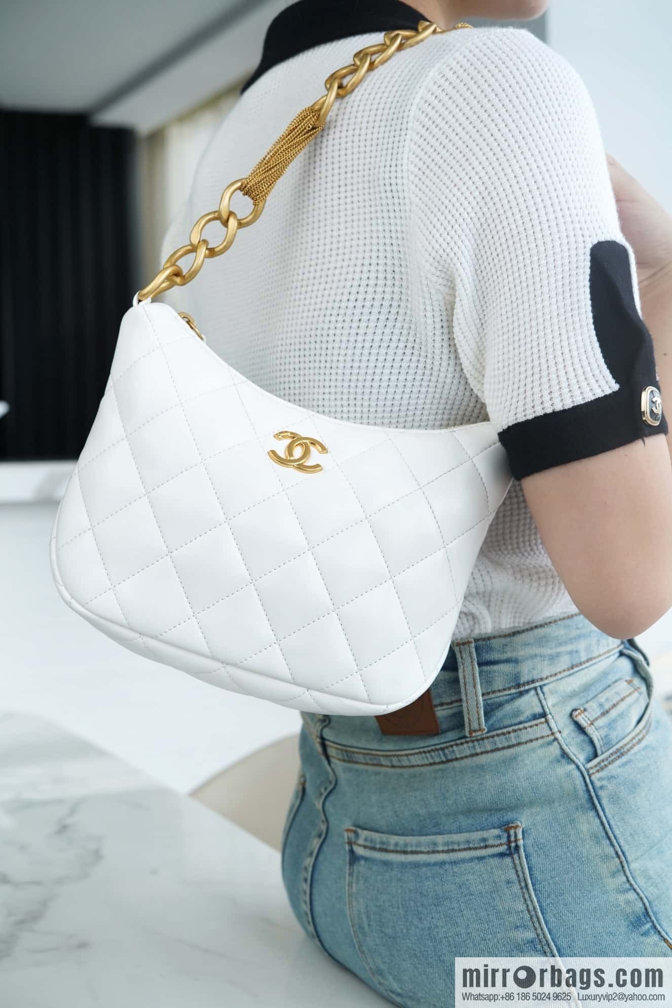 CHANEL 23A Handicraft Workshop HOBO Underarm Bag AS4220 White