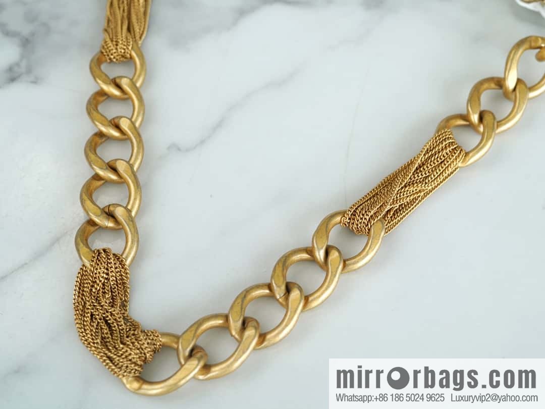 CHANEL 23A Handicraft Workshop HOBO Underarm Bag AS4220 White