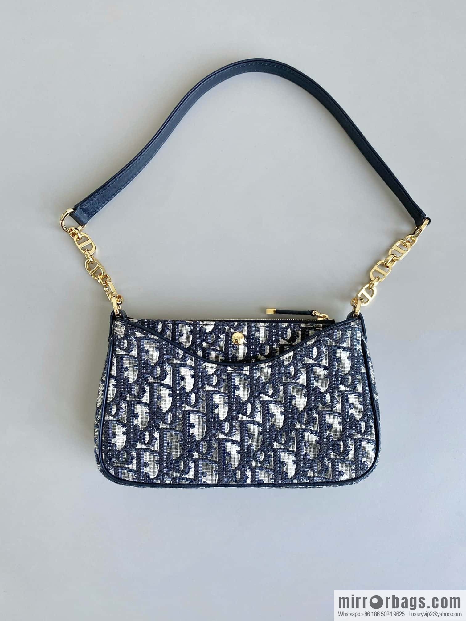 DIOR 30 MONTAIGNE HOBO AVENUE mini handbag