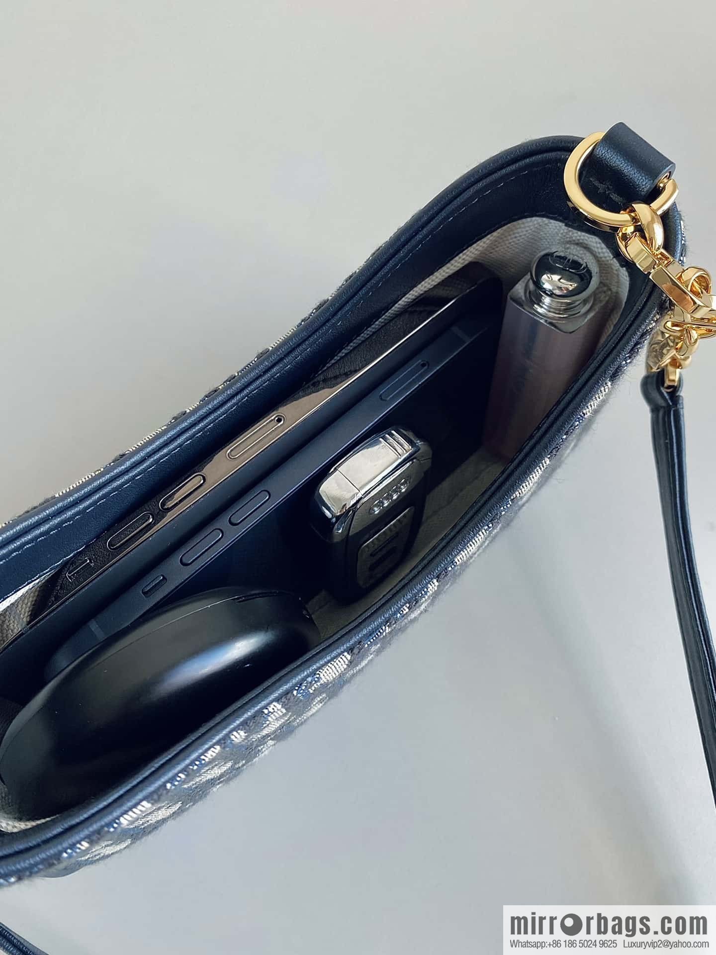 DIOR 30 MONTAIGNE HOBO AVENUE mini handbag