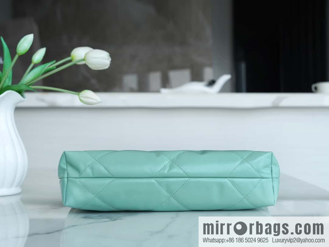 CHANEL 23c new 22 handbag AS3260 mint green πΏ genuine tail leather small