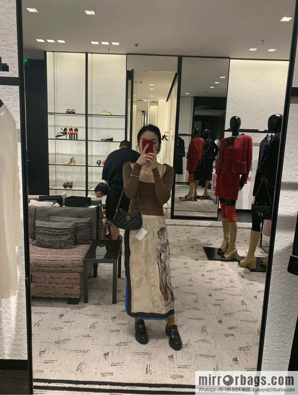 CHANEL 23k 19hobo small armpit bag AP3647 black