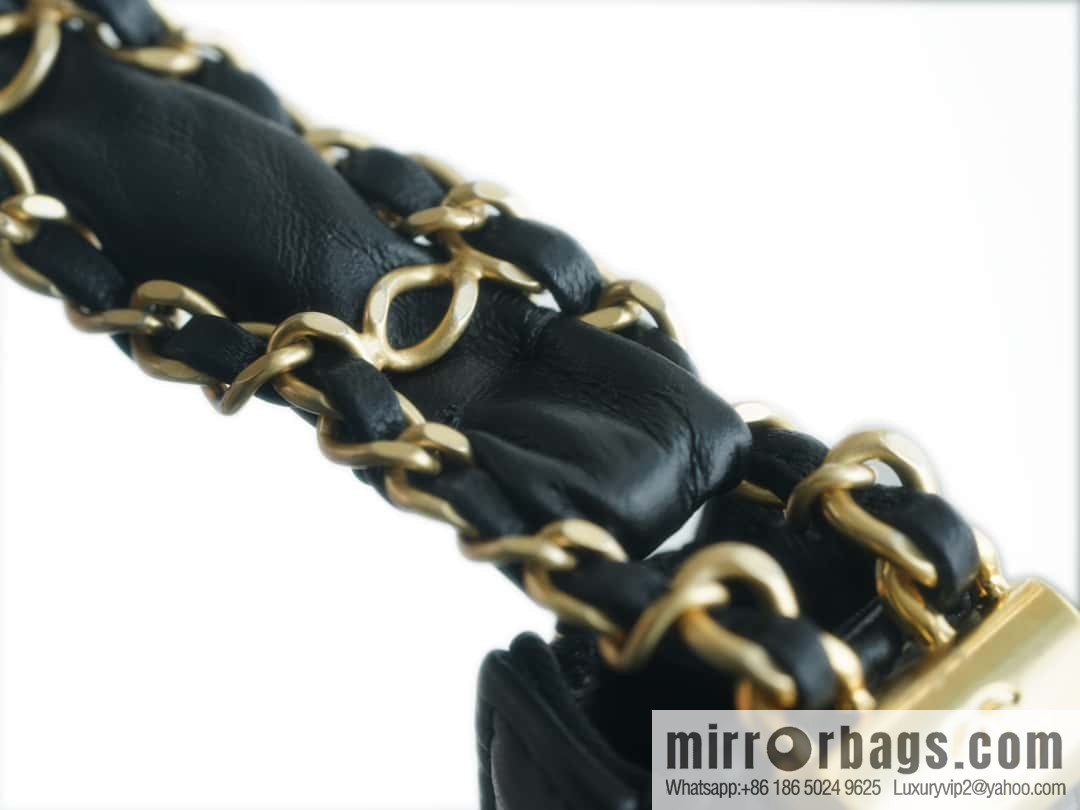 CHANEL 23k 19hobo small armpit bag AP3647 black