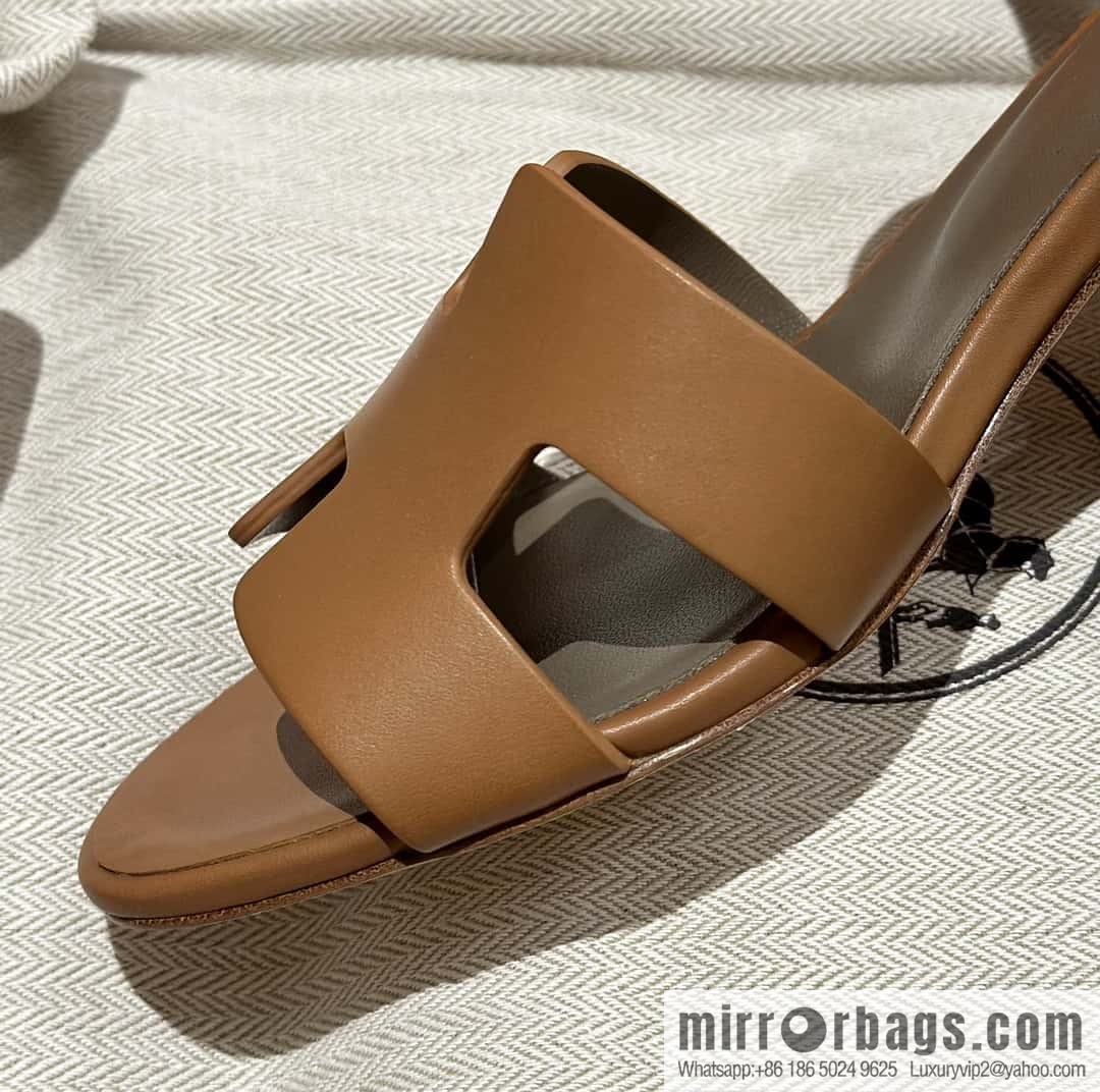 Hermès H high-heeled sandals, gold brown