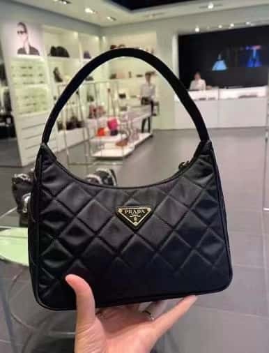 PRADA imported nylon fabric, new diamond Hobo armpit bag 🎉 1NE515